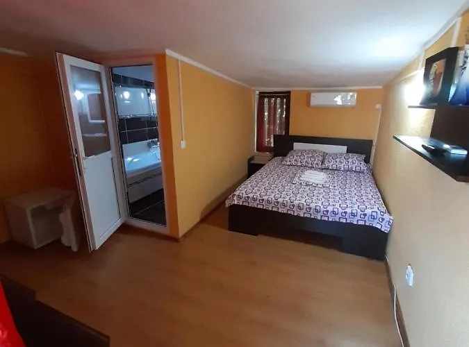 בית הארחה Casa Rebeca 3*